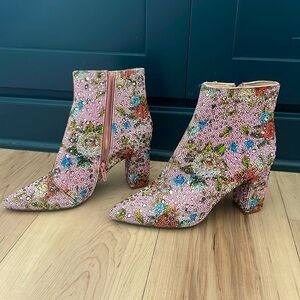 Betsy Johsnon sparkle boots